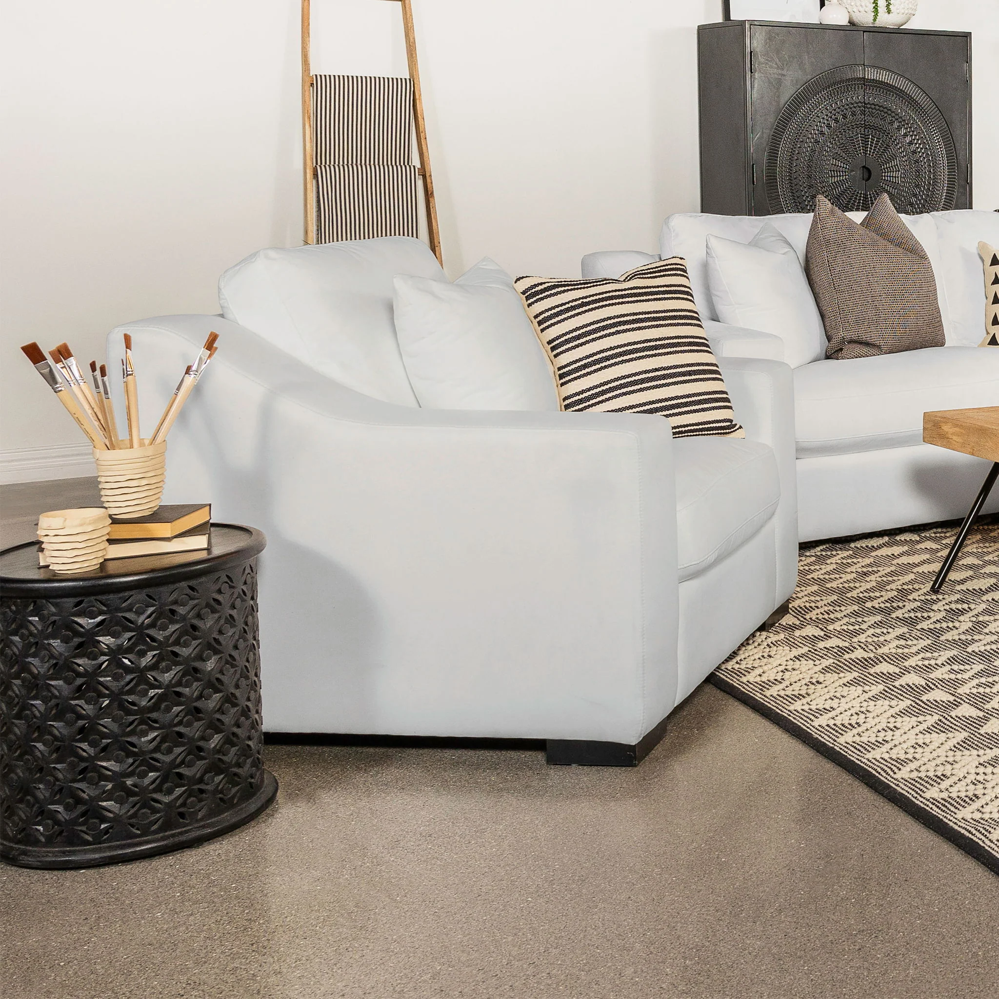 Ashlyn Upholstered Sloped Arm Accent Chair White - Image 3