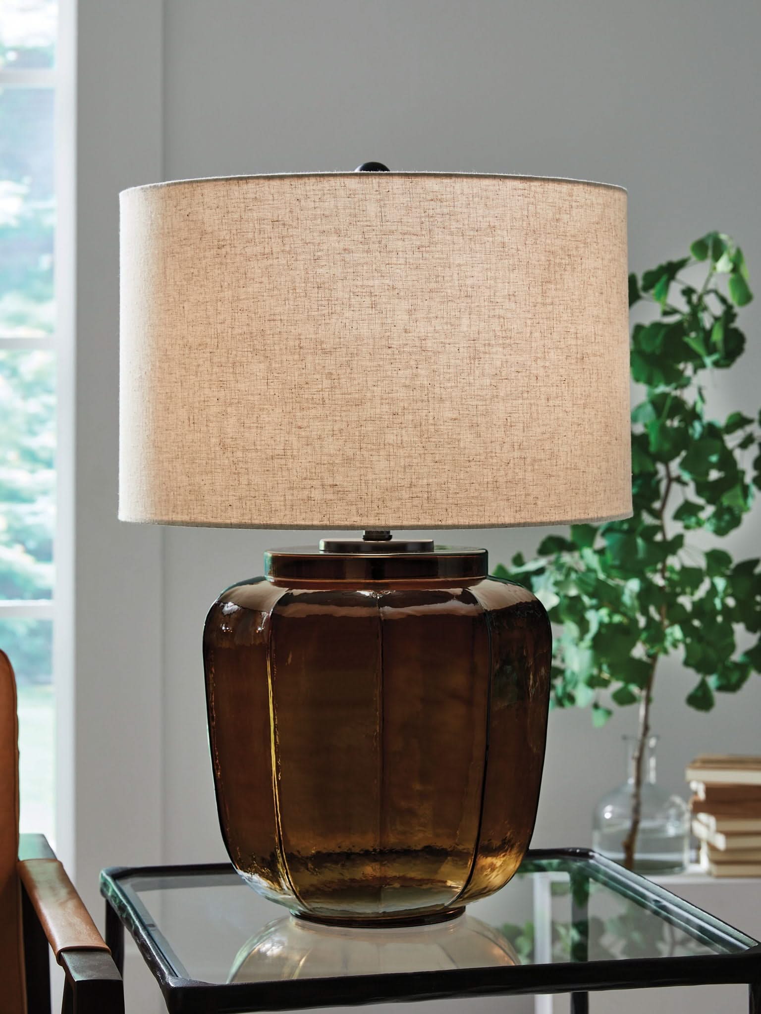 Bainmore - Glass Table Lamp - Amber - Image 4