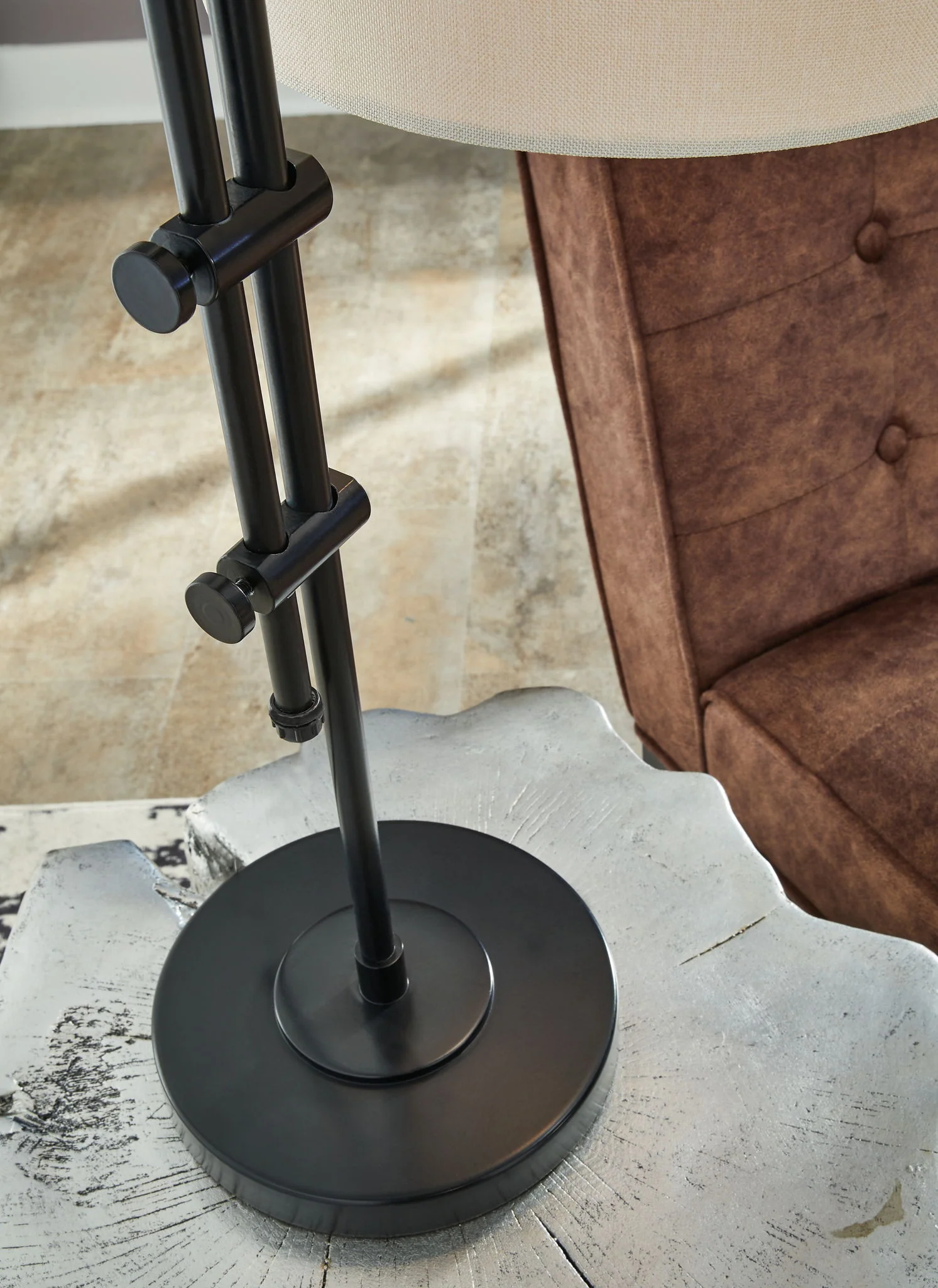Baronvale - Metal Accent Lamp - Image 3