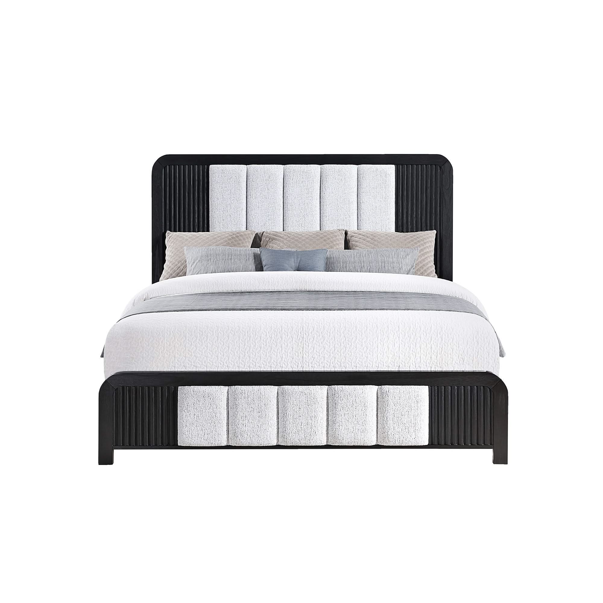 Beverly - Bed With Fluted Detailing