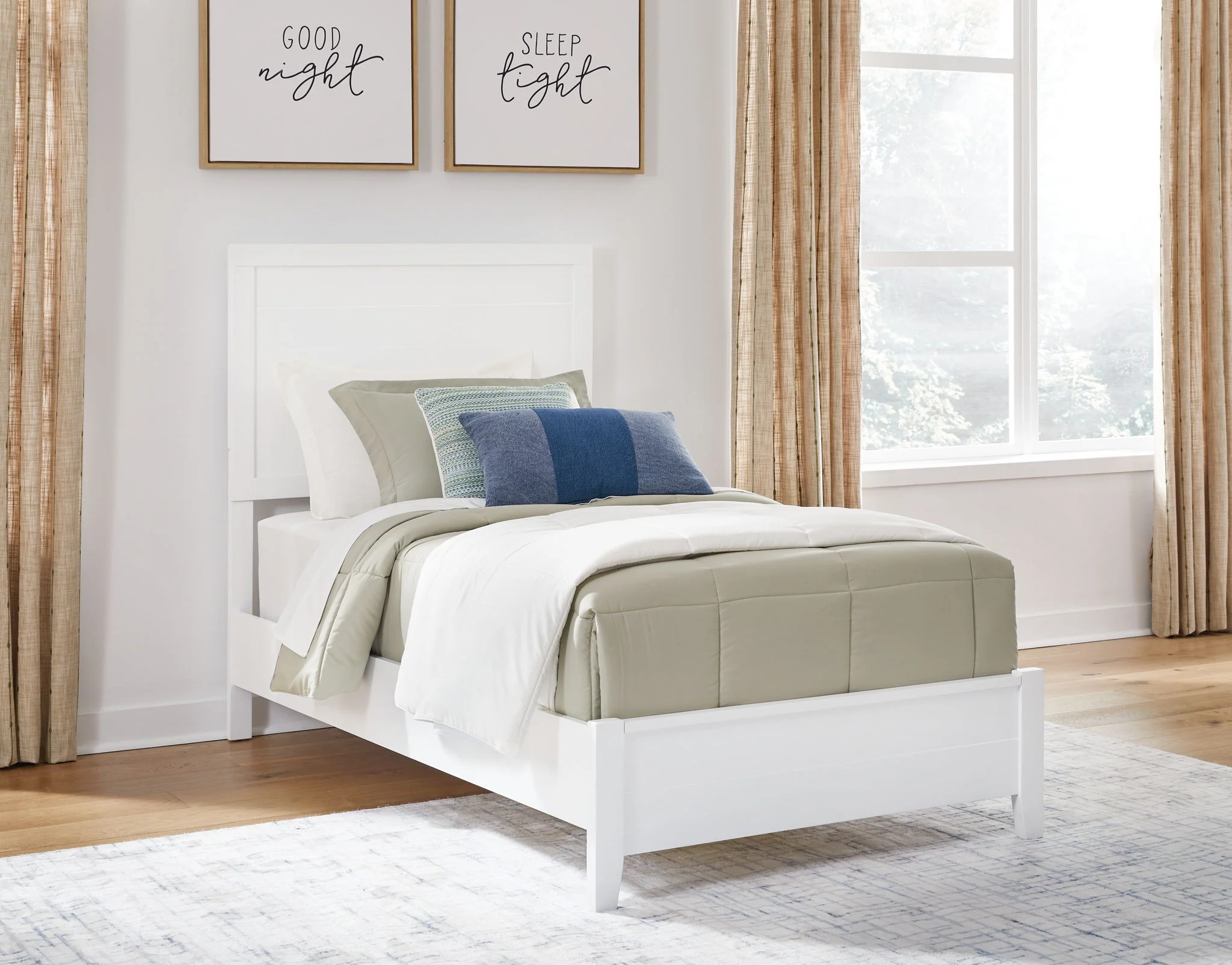 Binterglen - Panel Bed - Image 3
