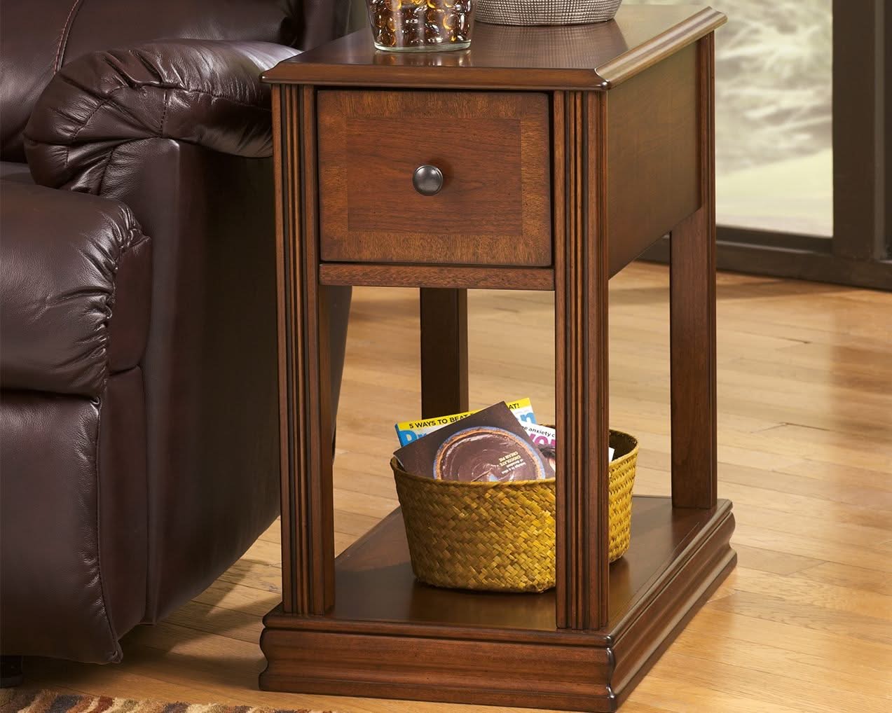 Breegin - Chair Side End Table - Removable Tray - Brown - Image 3