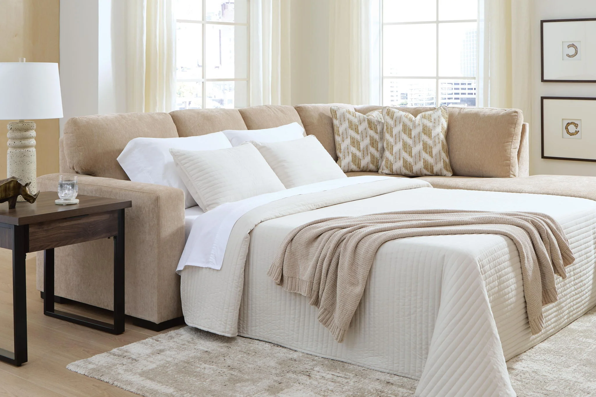 Bridgepoint - Sleeper Sectional - Image 6