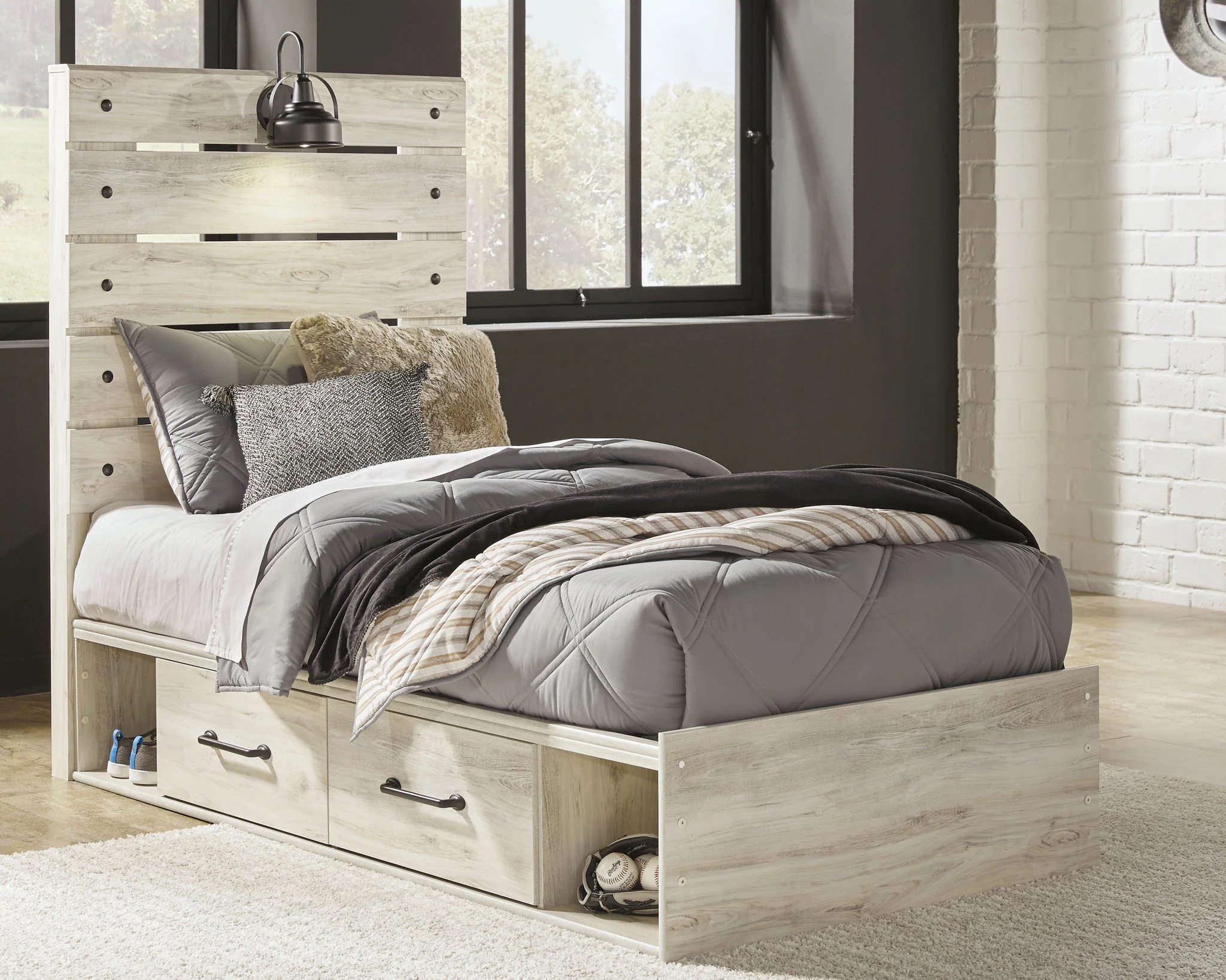Cambeck - Panel Bed - Image 38