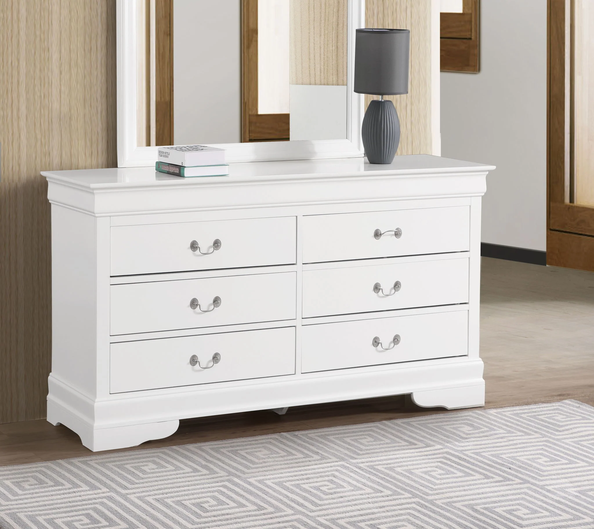 Elegant Traditional Storage Dresser - Image 4