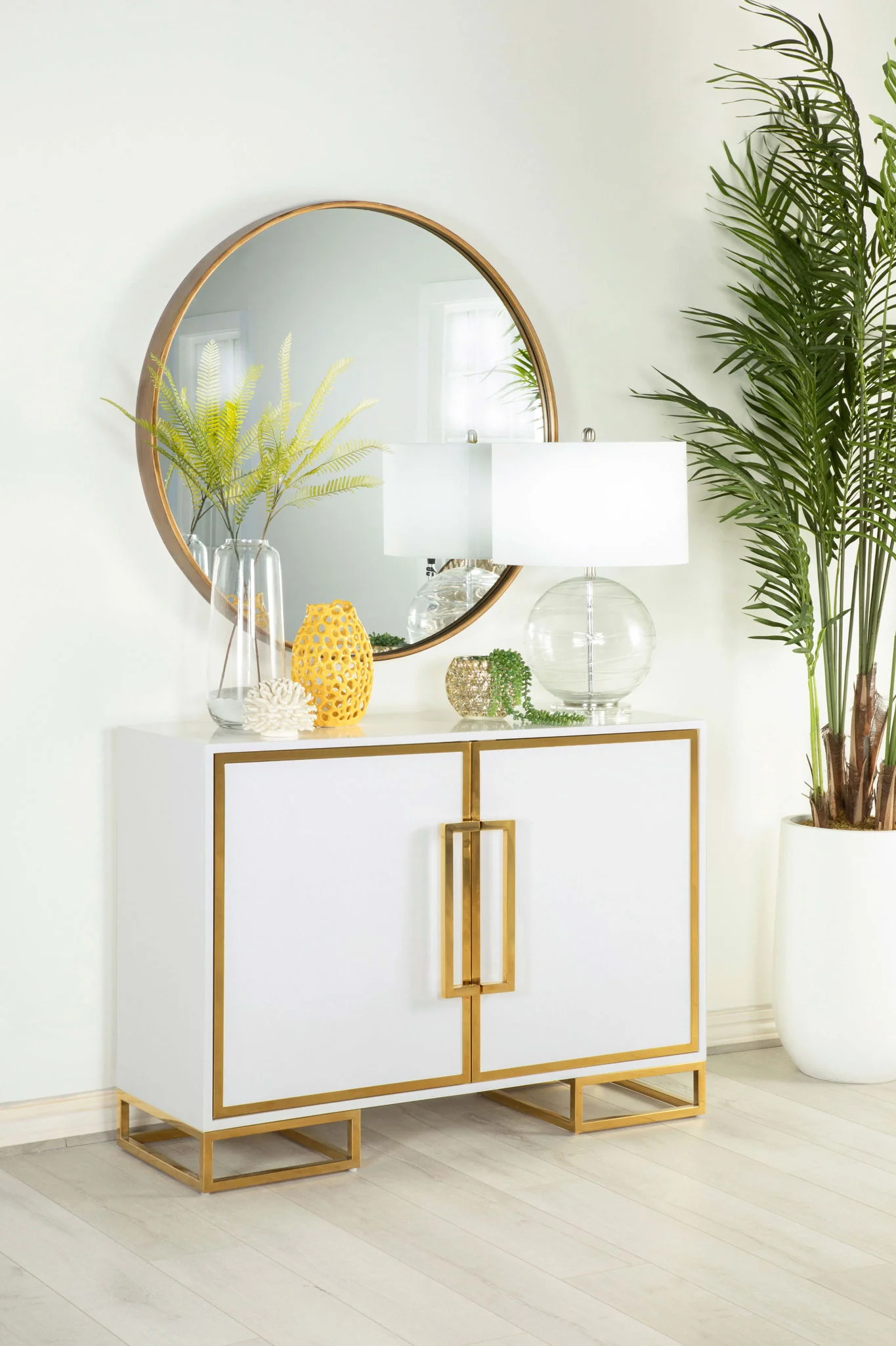 Elsa 2-door Wood Storage Accent Cabinet White and Gold - Image 3