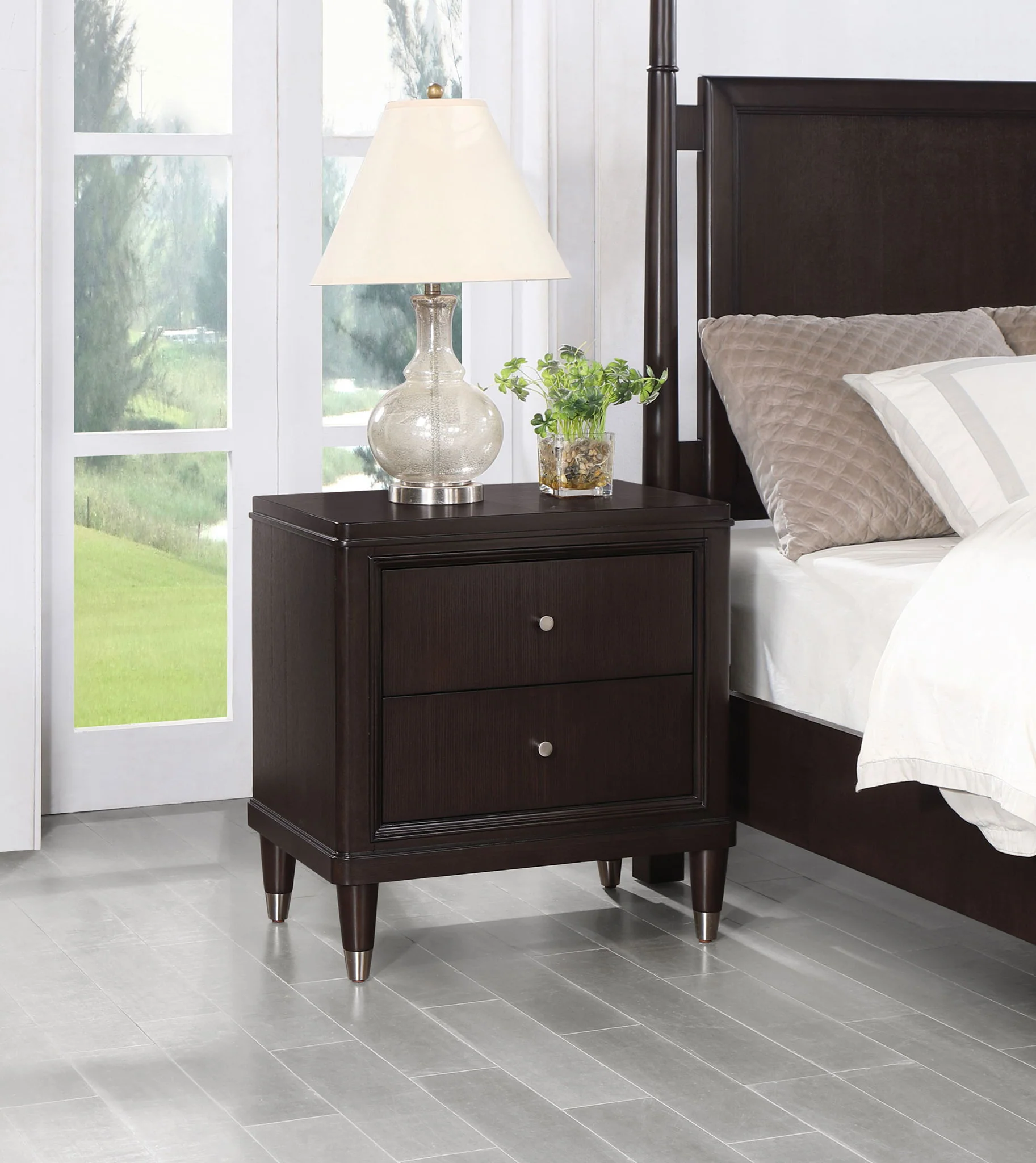 Emberlyn 2-drawer Nightstand Brown - Image 4