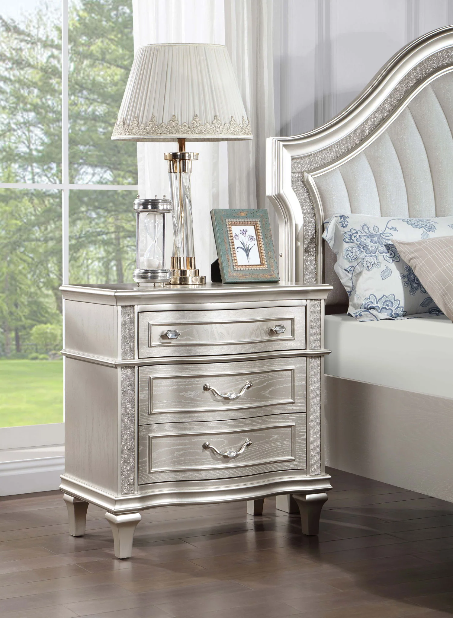 Evangeline 3-drawer Nightstand Silver Oak - Image 2