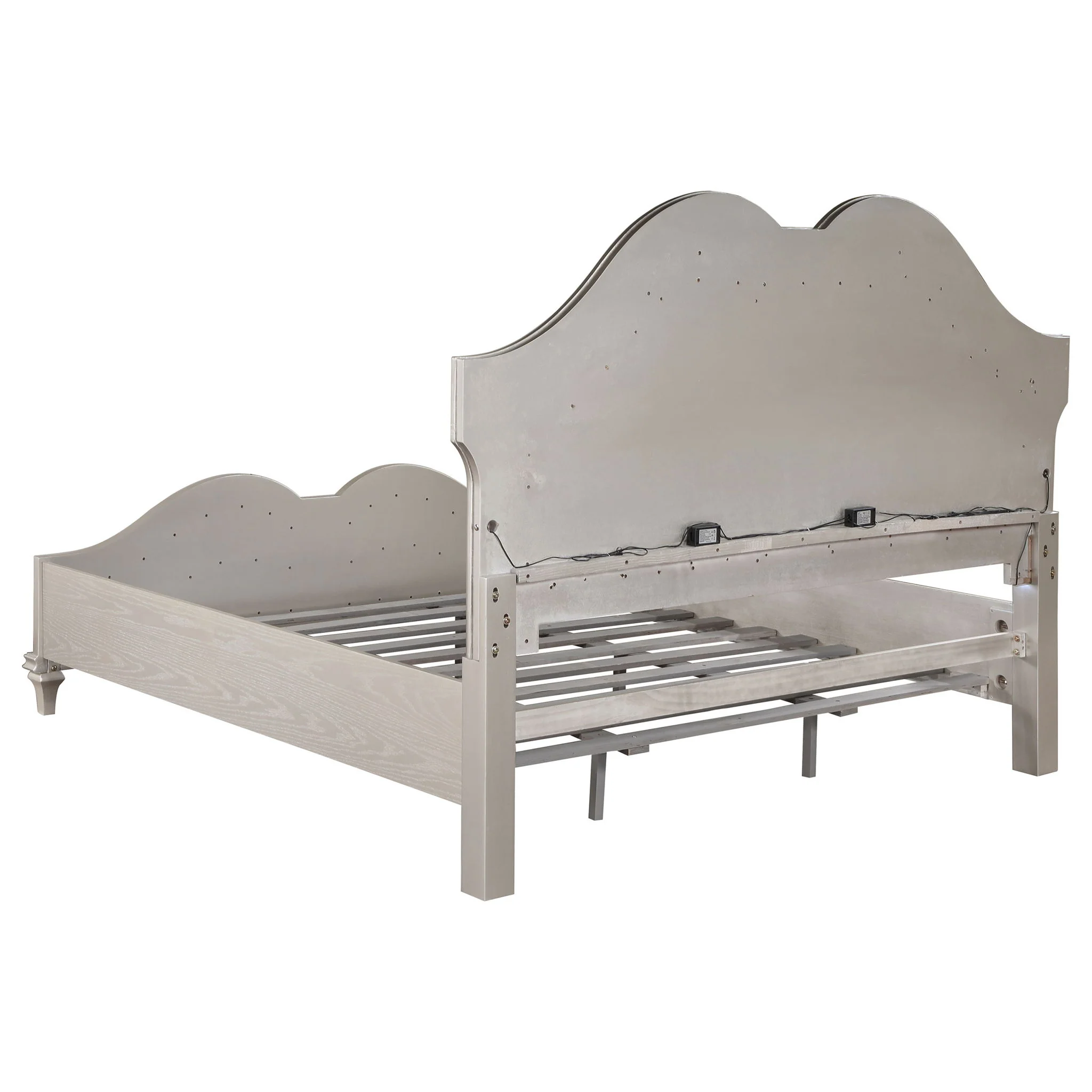 Evangeline 4-piece Eastern King Bedroom Set Silver Oak - Image 2
