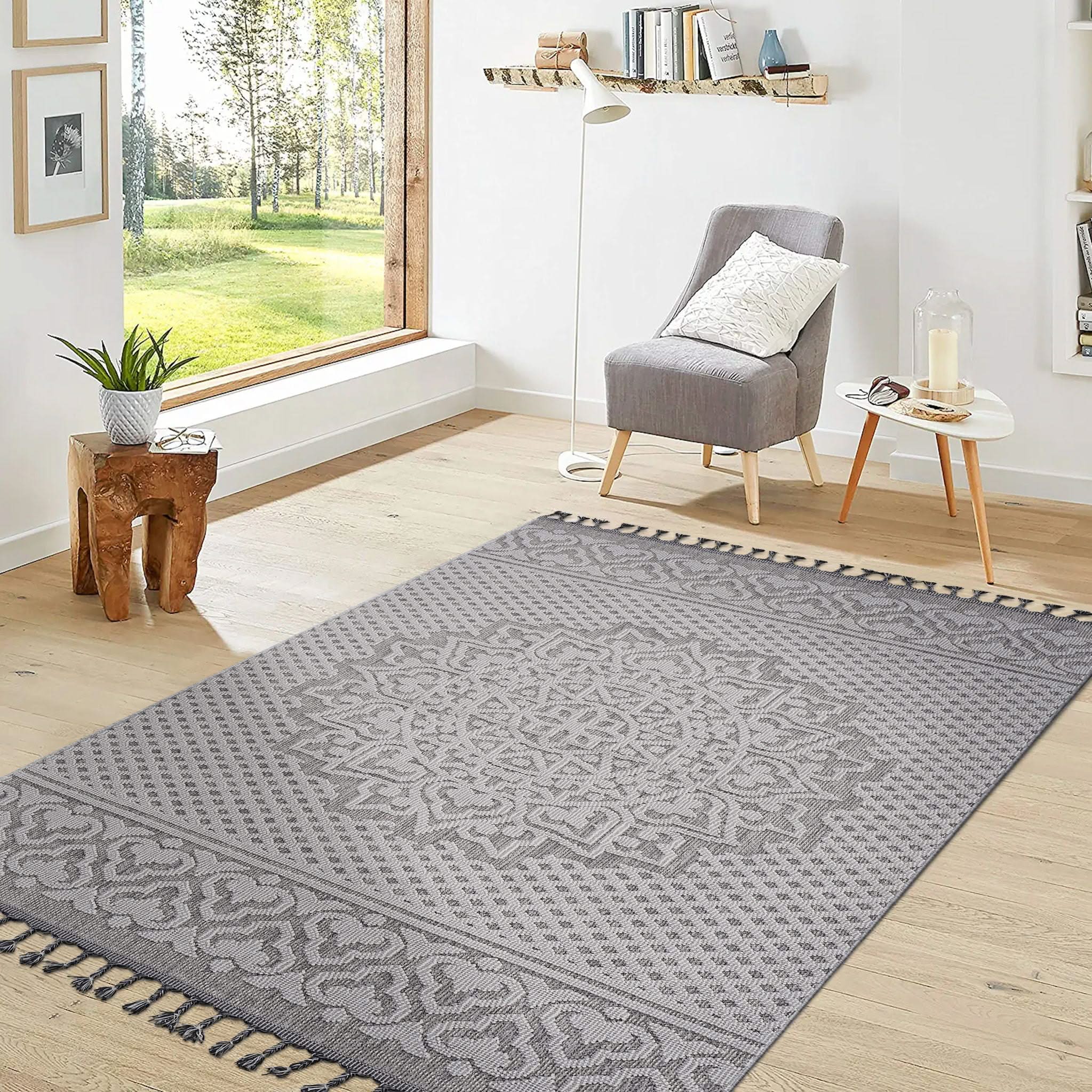 Guros - 8' X 10' Medallion Indoor / Outdoor Area Rug - Gray / White - Image 2