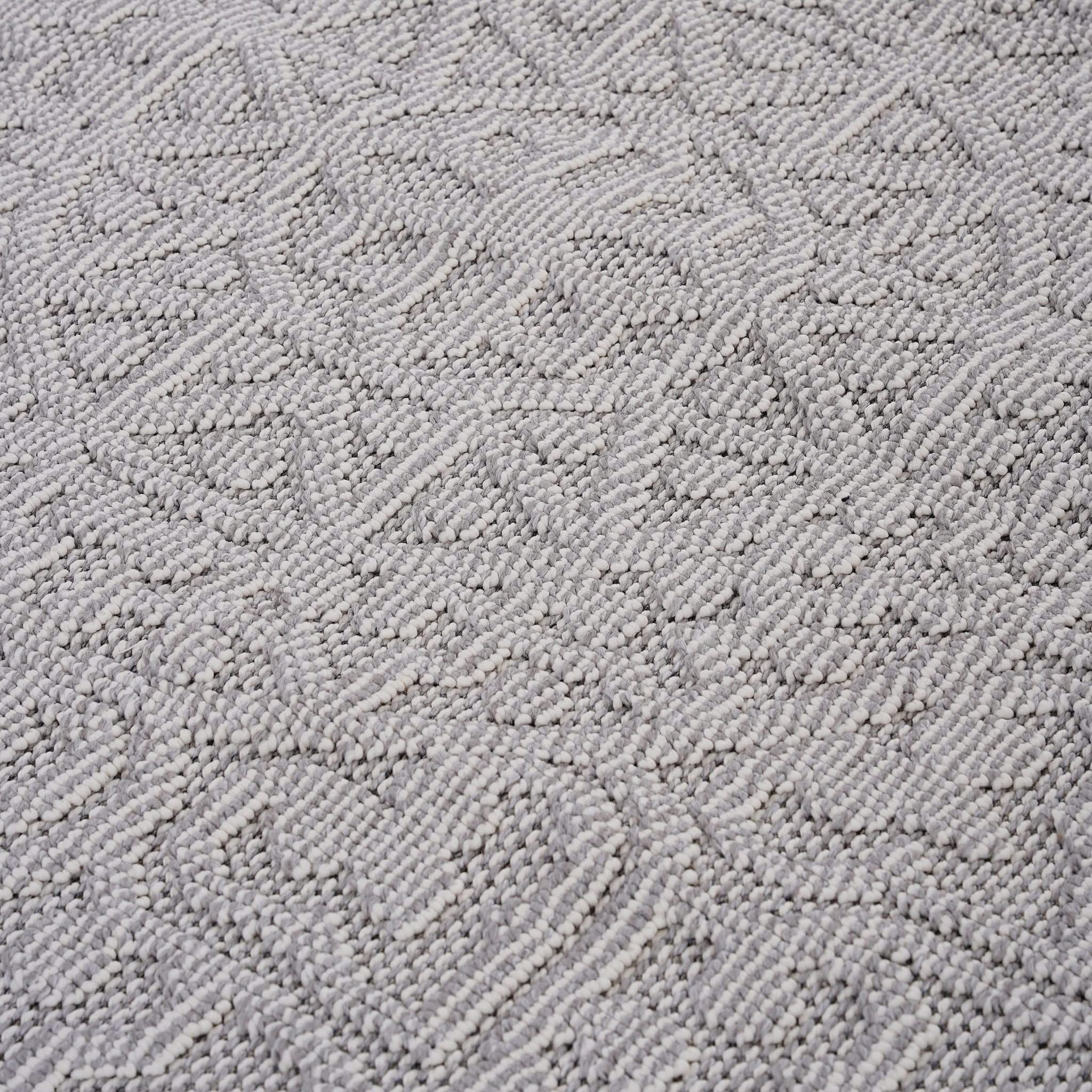 Guros - 8' X 10' Medallion Indoor / Outdoor Area Rug - White / Ivory - Image 3