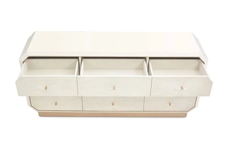 La Rachelle Medium Champagne 6-Drawer Dresser with Velvet-Lined Storage - Image 4