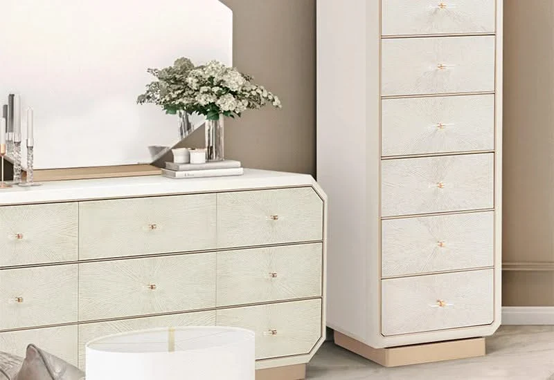 La Rachelle Medium Champagne 6-Drawer Dresser with Velvet-Lined Storage - Image 5