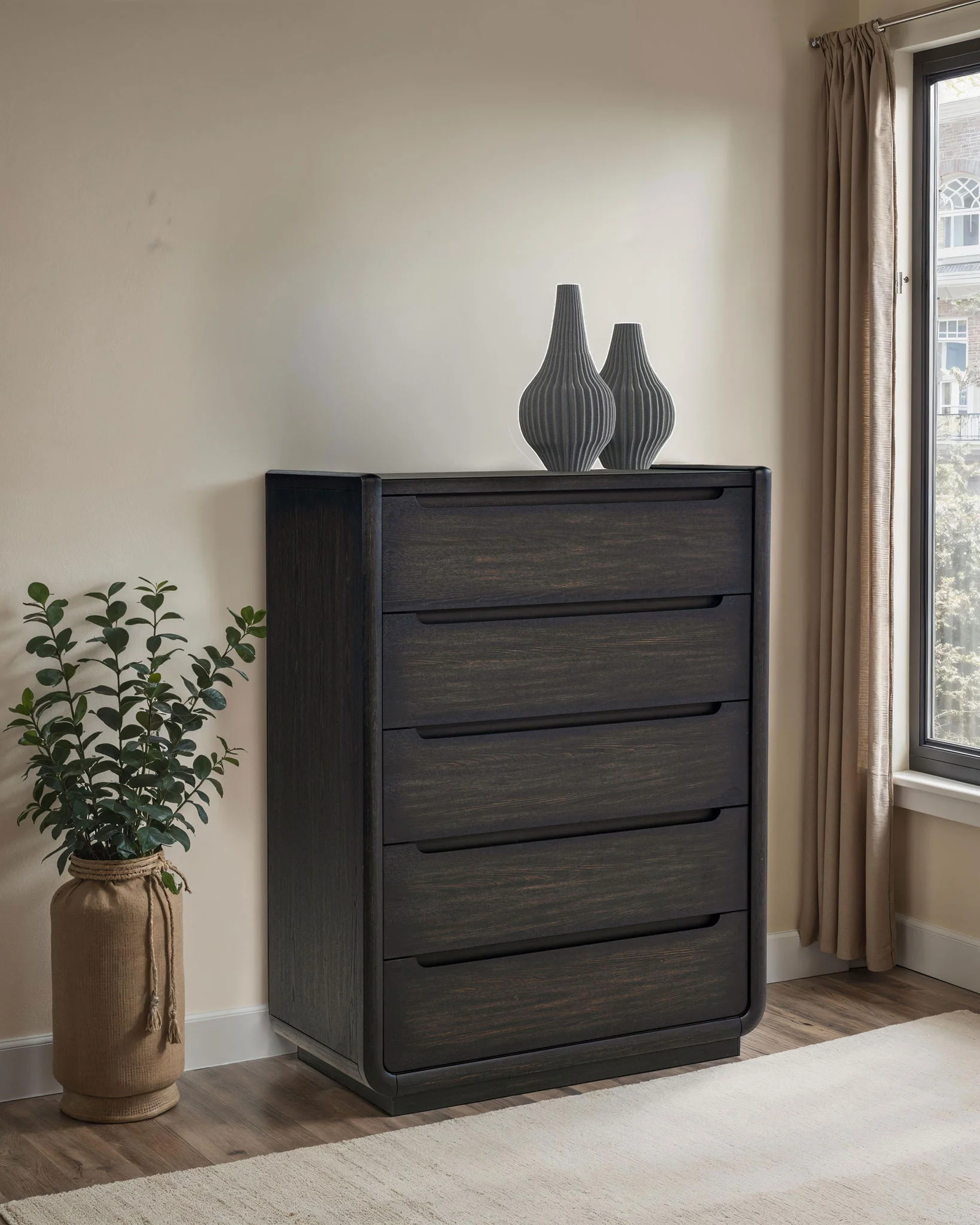 Leandro 5-drawer Bedroom Chest of Drawers Burnished Black - Image 2