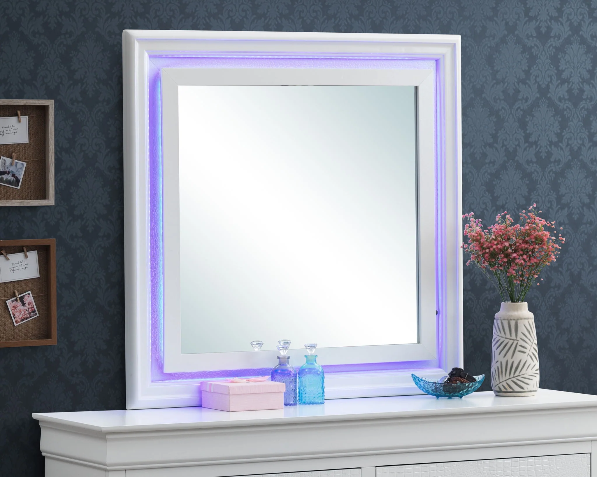 Lorana - Elegant Transitional LED Mirror - Image 2