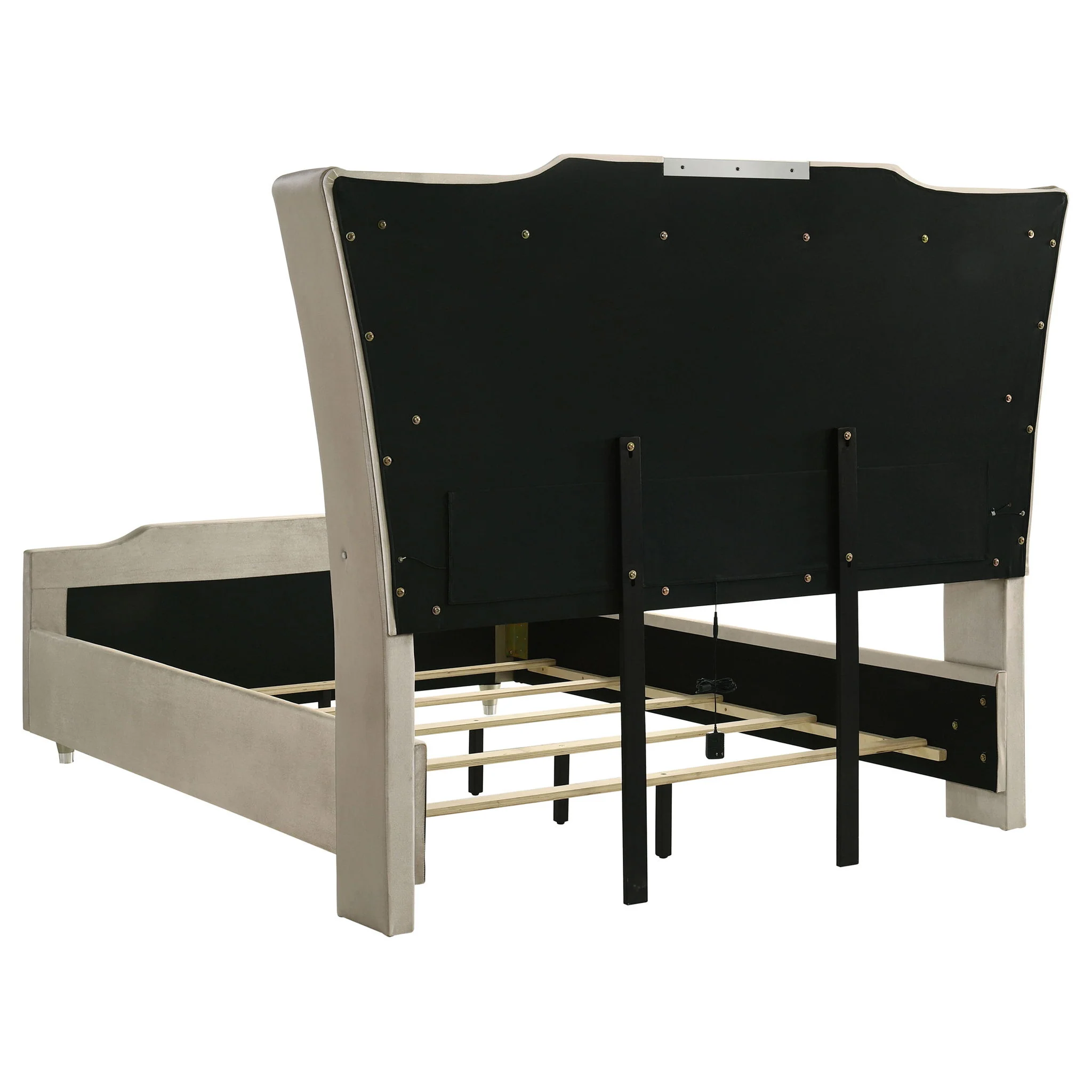 Lorient 4-piece Queen Bedroom Set Ivory and Camel - Image 2