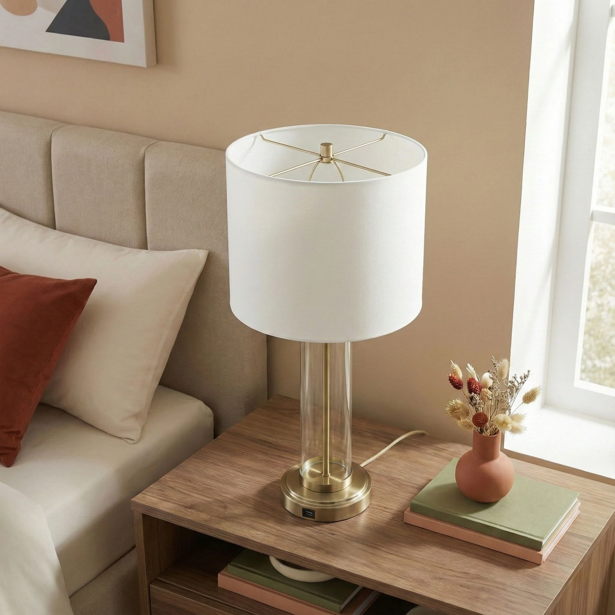Luna - Table Lamp With On / Off Switch Clear Body Base - Clear / Silver / White - Image 4