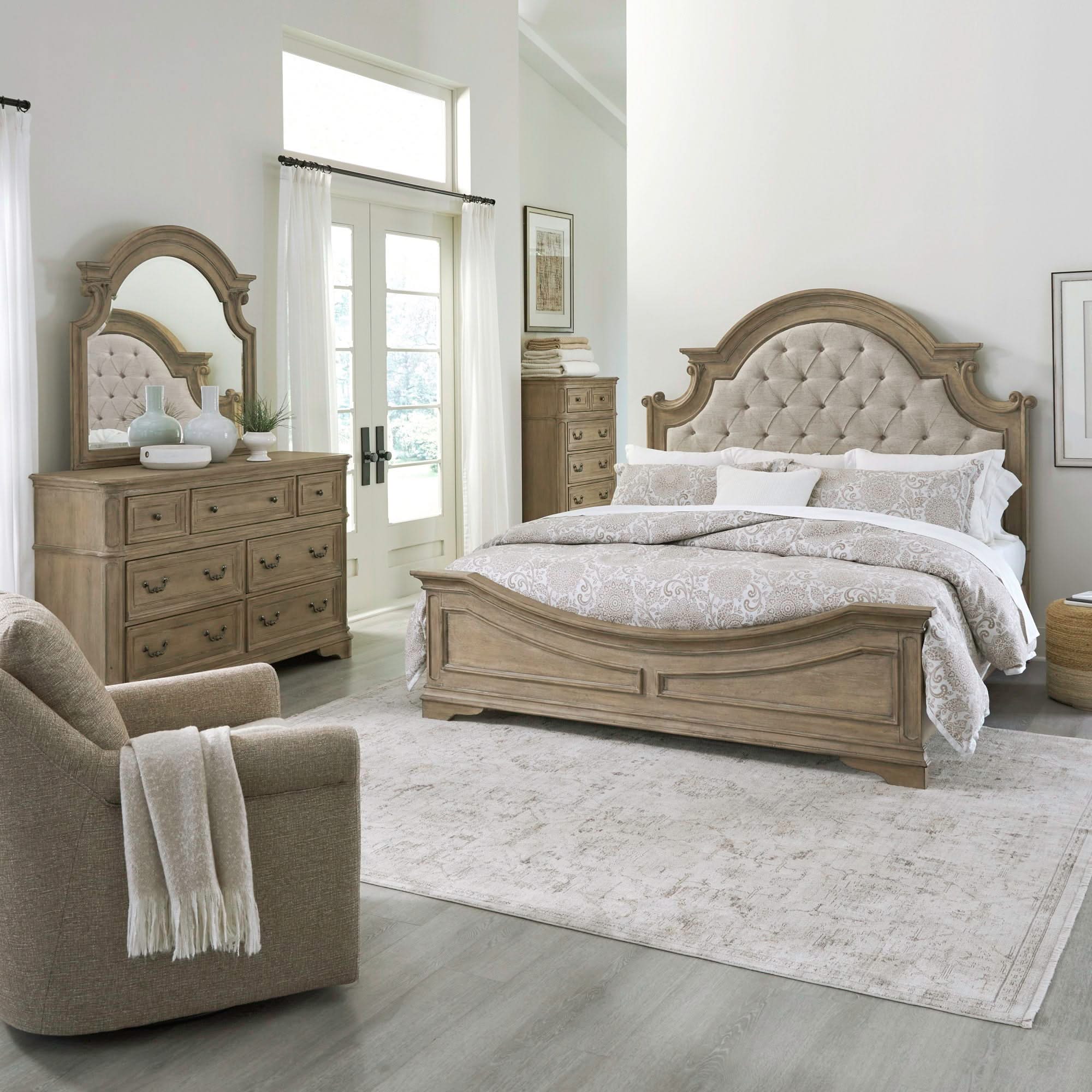 Magnolia Manor - Upholstered Bedroom Set - Image 16