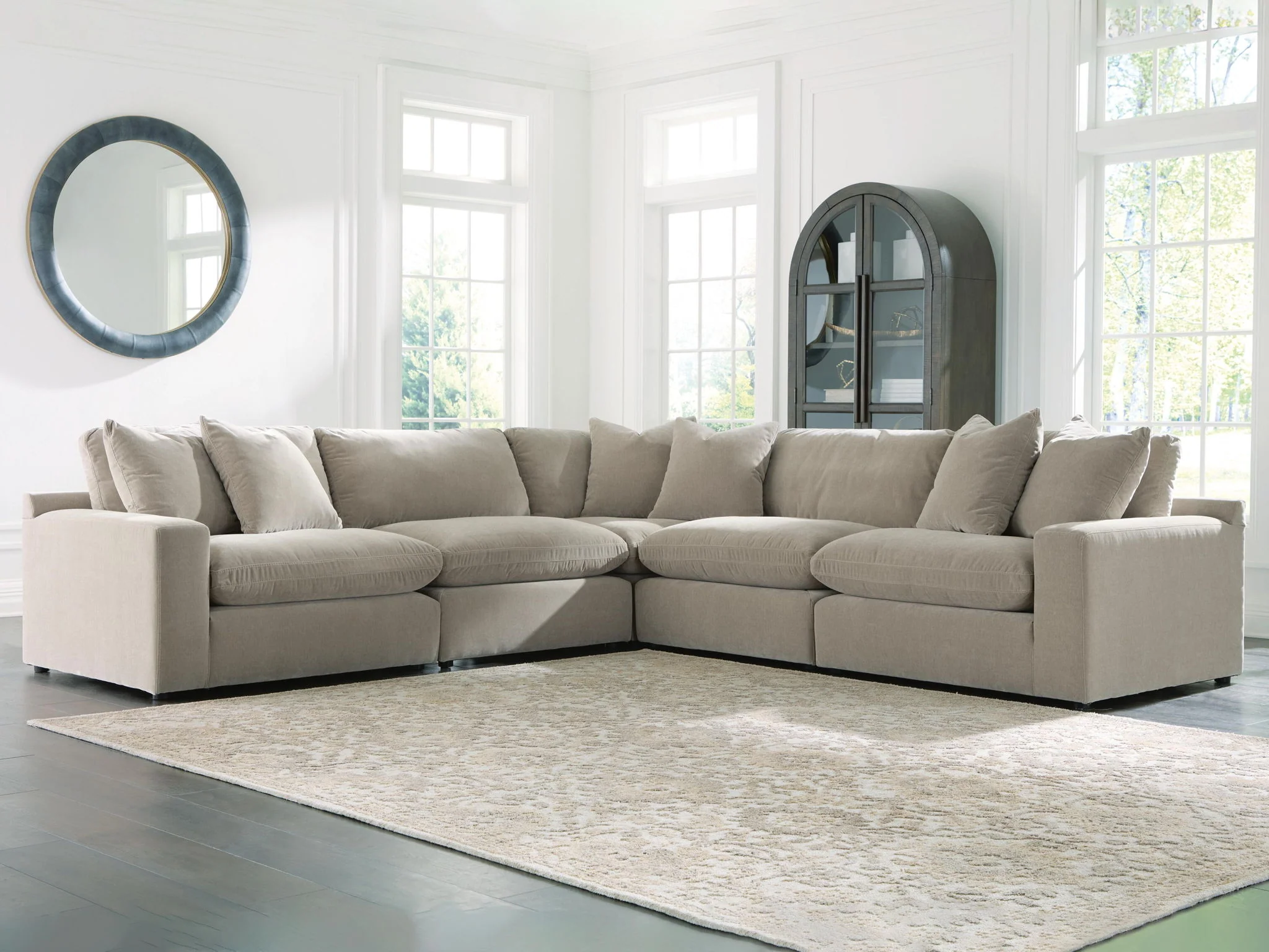 Maxton Heights - Sectional - Image 10