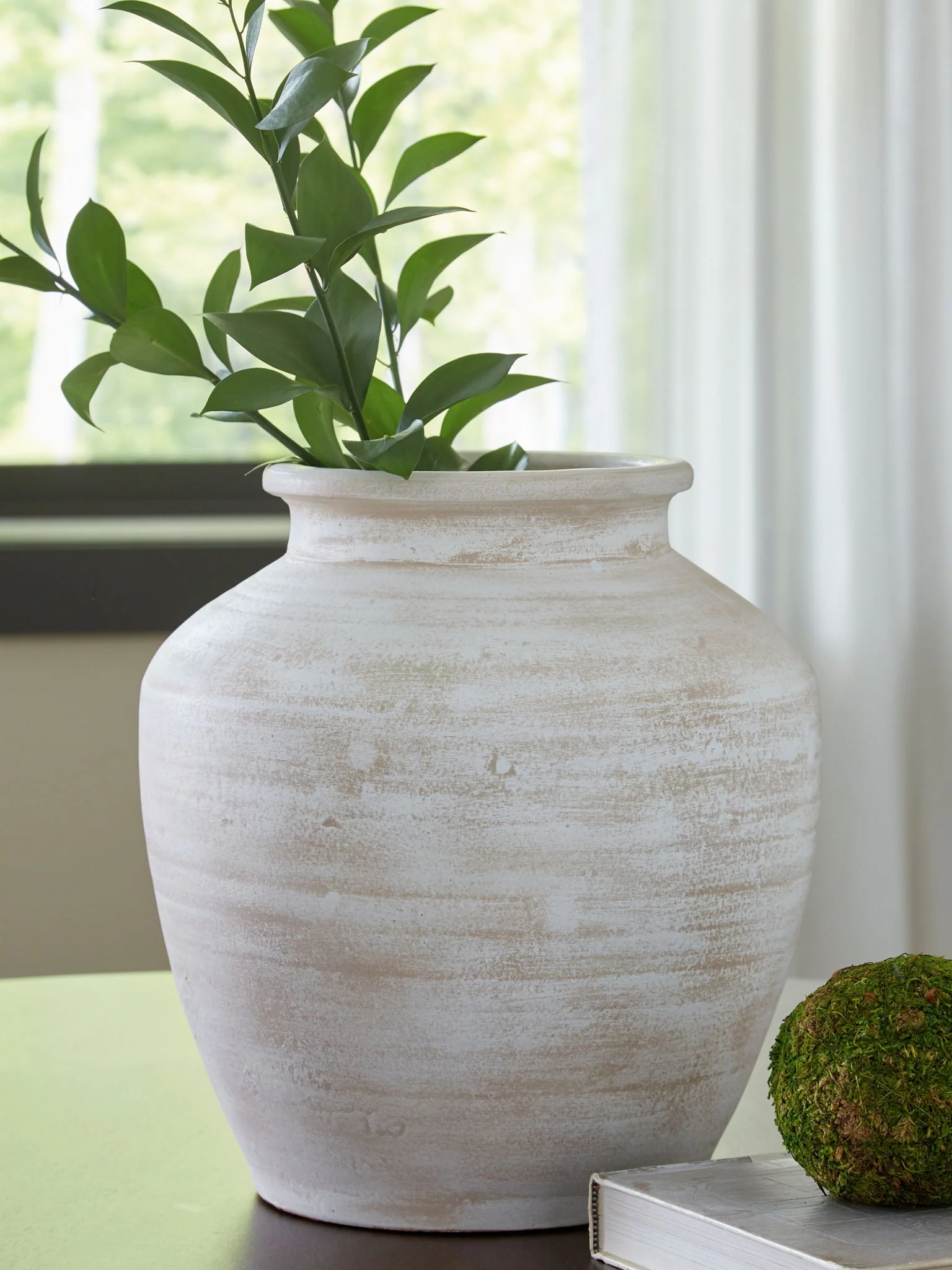 Meadie - 12" Vase - Image 8