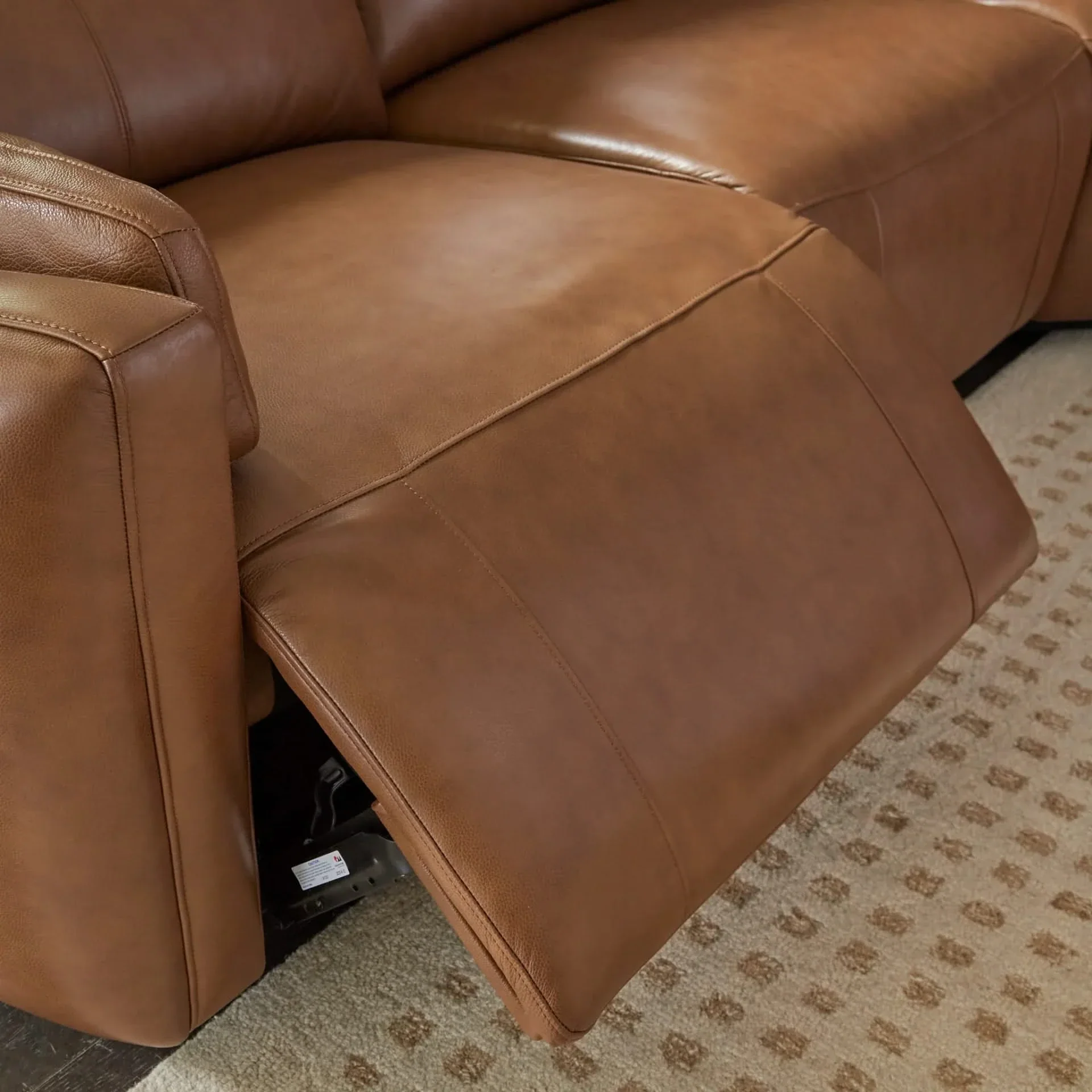 Modway Brown Power Headrest & Reclining 6 PC Modular Sectional with Storage Console, Cup Holders and 2 Arm Pillows - Image 5
