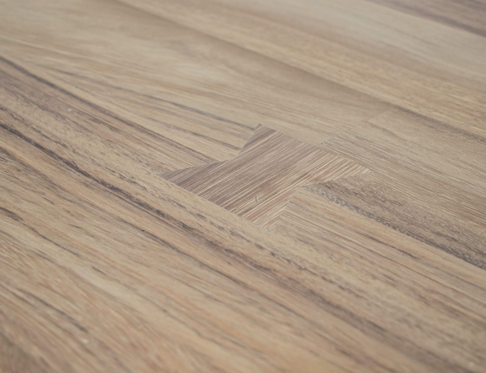 Natural Parota - End Table - Brown Cappuccino - Image 3