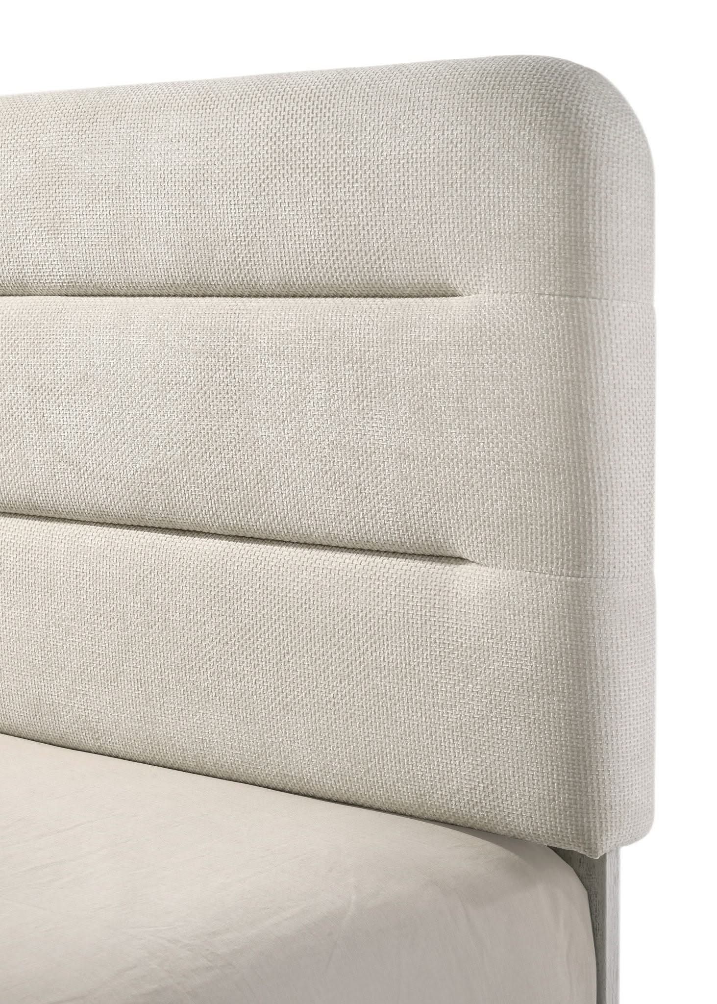 Nyomi - Queen 5 Piece Bedroom Set - White - Image 2