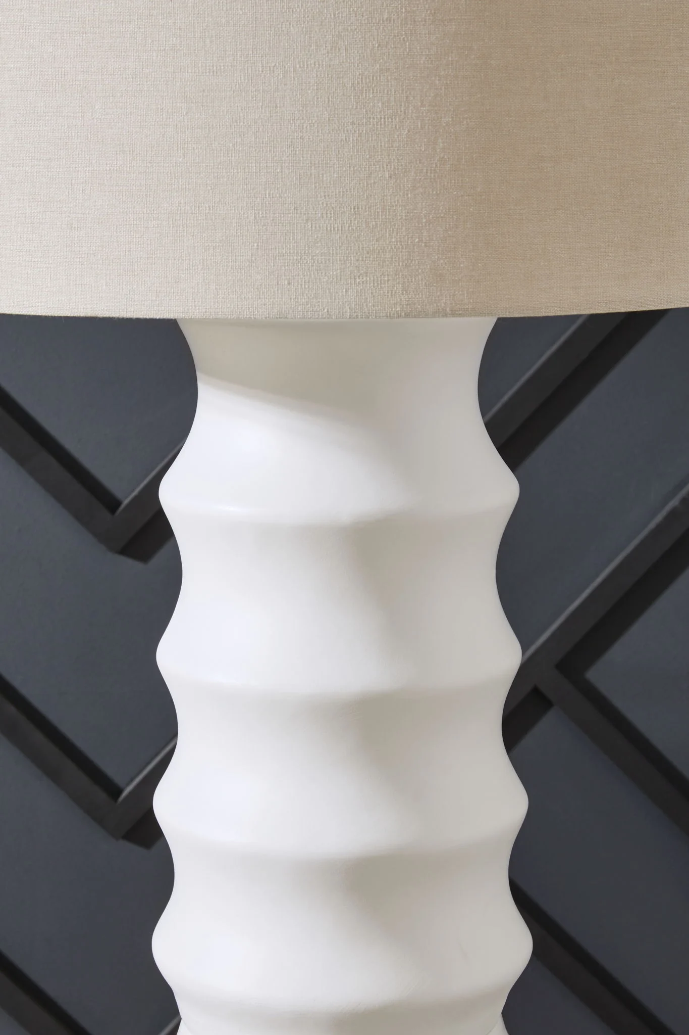 Veraleigh - Poly Lamp - Image 4