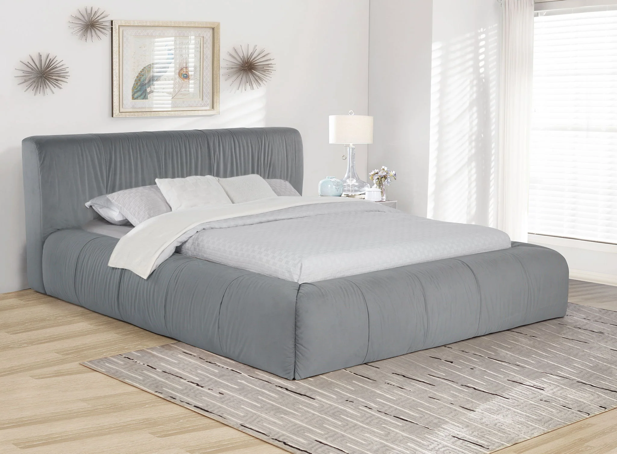 Wilshire Upholstered Queen Platform Bed Grey - Image 2
